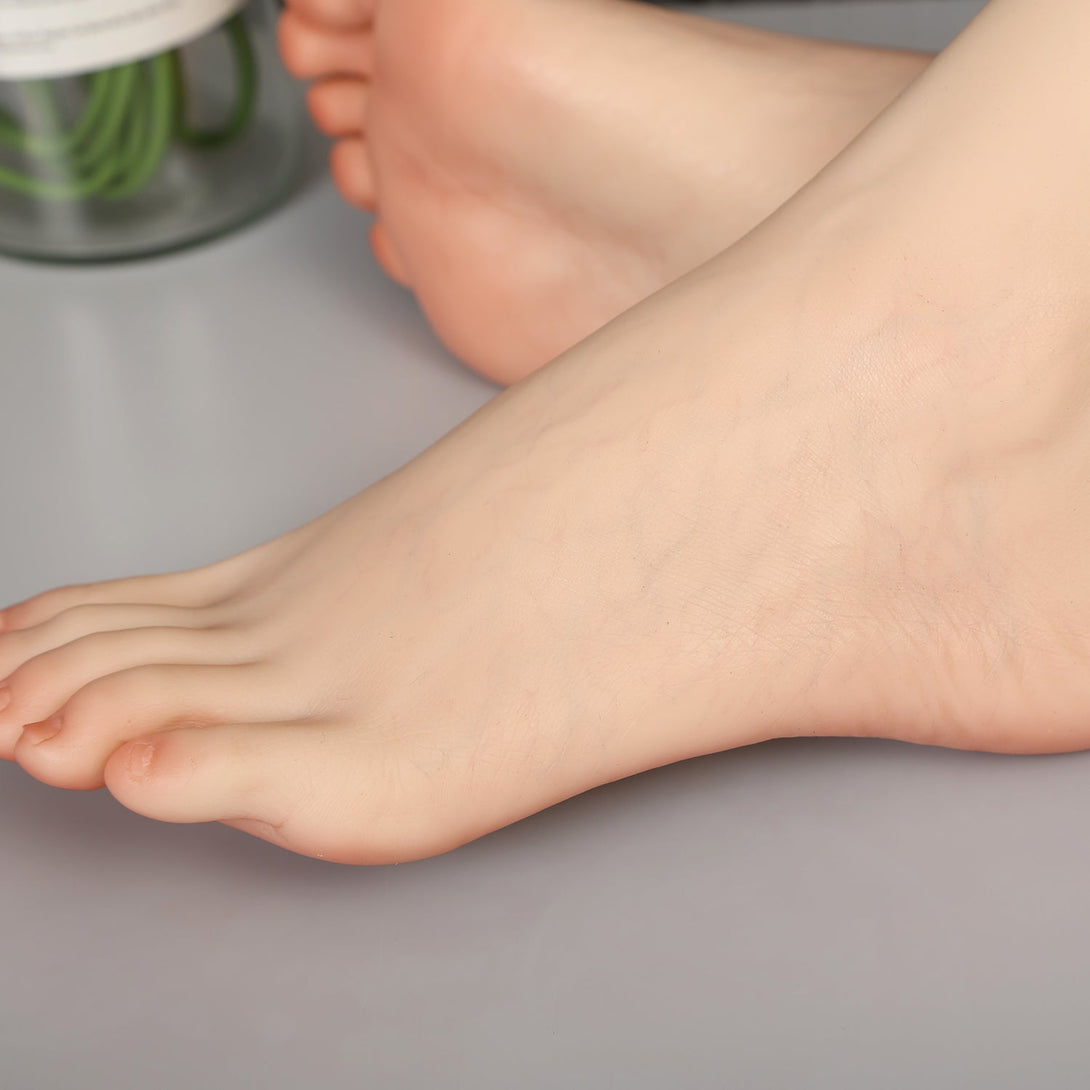  female foot